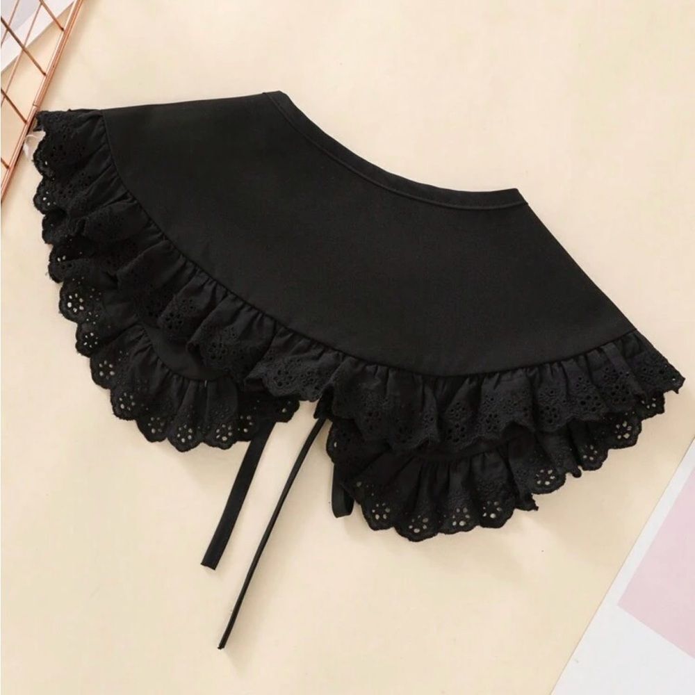 Gothic Vintage Inspired Black Collar with Ruffle Trim, Adjustable, Lolit… - Picture 2 of 4